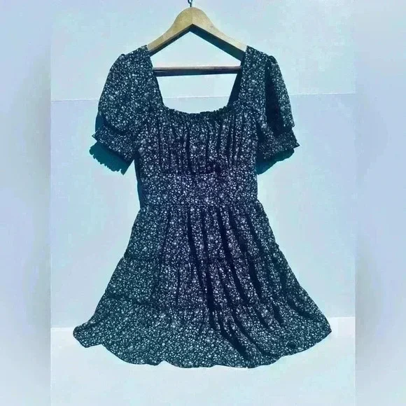 ROW A: FLORAL SUMMER DRESS 💐 - Picture 1 of 6